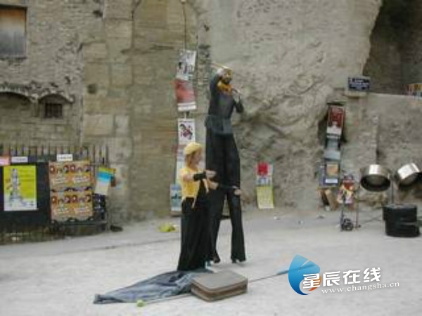 诗话桥 | 杨雨:旅法日记之阿维尼翁教皇宫及阿维尼翁断桥 诗话桥 | 杨雨:旅法日记之阿维尼翁教皇宫及阿维尼翁断桥