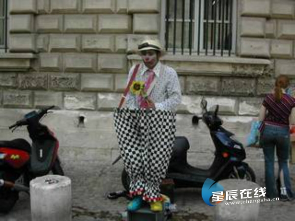 诗话桥 | 杨雨:旅法日记之阿维尼翁教皇宫及阿维尼翁断桥 诗话桥 | 杨雨:旅法日记之阿维尼翁教皇宫及阿维尼翁断桥